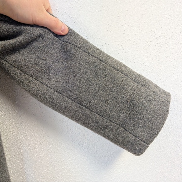 J.Crew City Coat Gray Wool Blend Stand Collar Minimalist Coat Size 2 - Picture 2 of 4